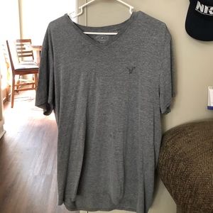 American eagle v neck